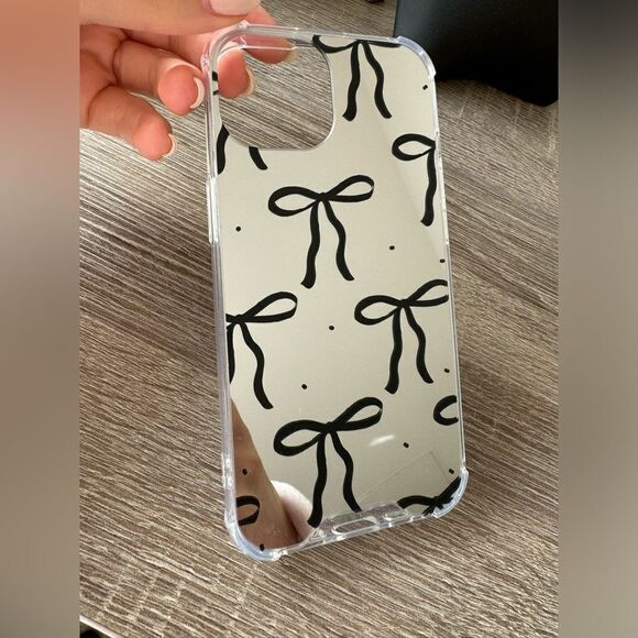 Iphone 15 phone case - Picture 2 of 3